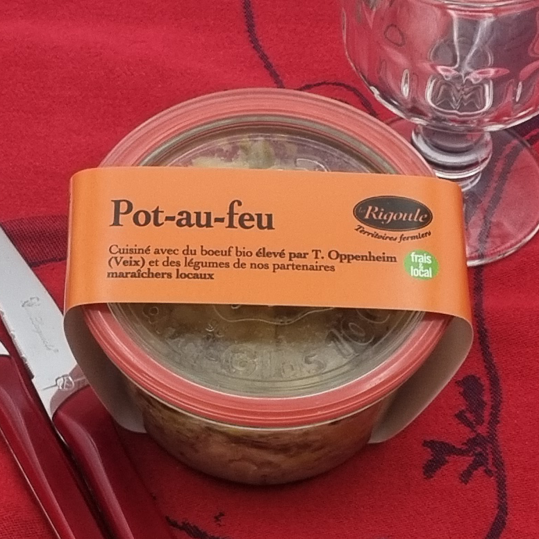 Plat cuisiné frais de pot-au-feu